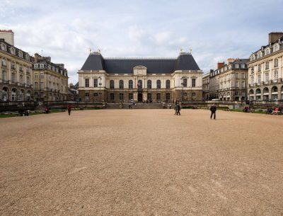 visite-bretagne-voyage-groupe-Rennes-Parlement_de_Bretagne-rennes